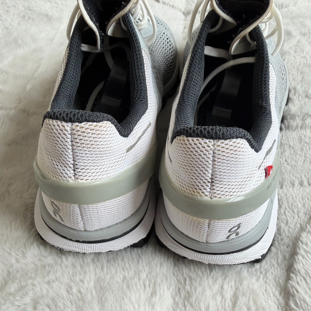 $160 On Cloudsurfer CloudTec Running Shoes Sneakers Gray White Black 9 - Picture 7 of 9